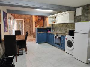 Sunny Hill Residence