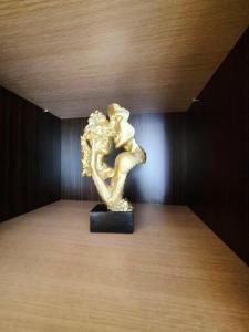 Bright 70 m2 Family Apt, Center Sofia, Metro, Parking