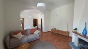 Borgo P Palazzo Catone