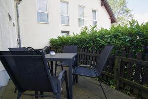 strandnahe Ferienwohnung mit eigener Terrasse - Strandhaus Mönchgut FeWo 02