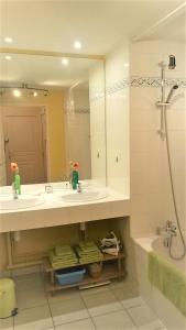 Appartements Bel appartement lumineux bordeaux avec garage : photos des chambres