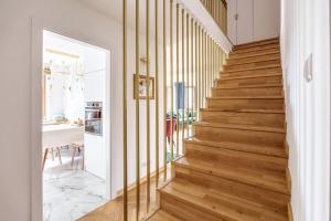 Golden Villa Saska Kępa Luxury Retreat with Garden & Design Interior