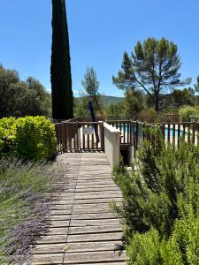 Appartements Appartement 1 chambre avec piscine : photos des chambres