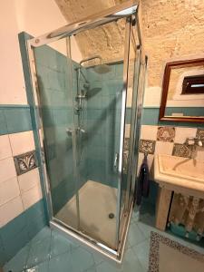 Via Giacomo Matteotti 8, 10-12 Guest House