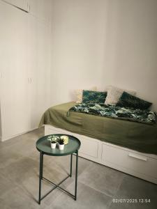 Studio neuf avec clim au centre dAix 1er étage