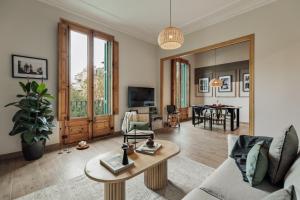 Walla - 3 bedrooms and balcony in Eixample Dreta