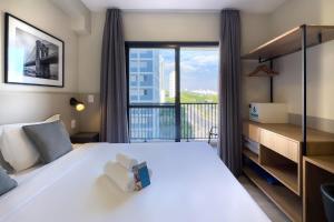 Studio com condomínio completo ao lado do Metro Brooklin - 3-Sterne-Hotels in São Paulo