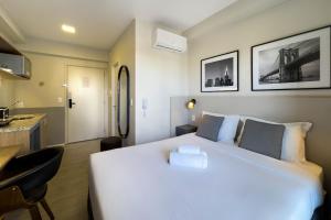 Studio com condomínio completo ao lado do Metro Brooklin