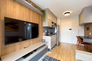 Apê espaçoso com suite a 3min Shopping Ibirapuera