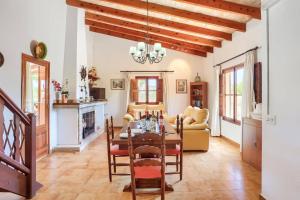 Villa Can Pinto by Villa Plus