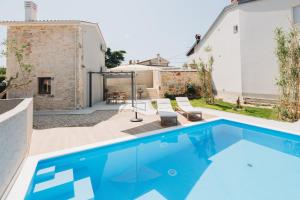 Heritage New Stone Villa Allegra - Private Swimming Pool & Garden