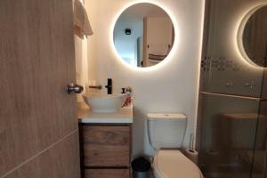 Moderno apartamento con balcon y vista al guadual, Piscina y parqueadero