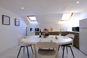 Appartements Verneuil - Cine Room : photos des chambres