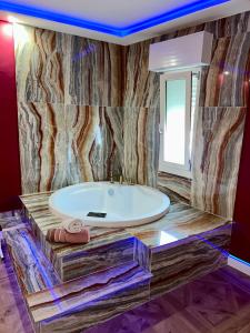 RED PASSION SUITE montecatini