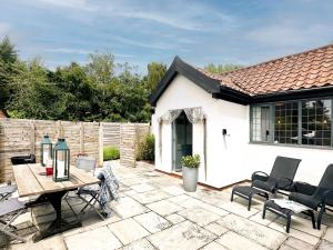 Bertie by The Suffolk Cottage Collection