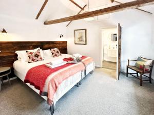 Bertie by The Suffolk Cottage Collection