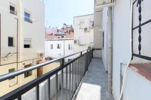 For you Rentals Encantador y único estudio TEMPORAL en Tetuan Madrid MLU412