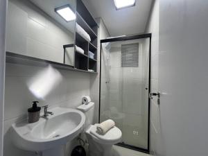 Apartamento Central próximo ao Shopping Estação, UTFPR e FAE - TAKE 1 QUARTO