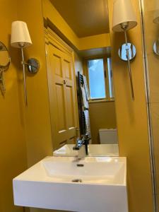 Self Catering Apartment- 11A Westbourne Place