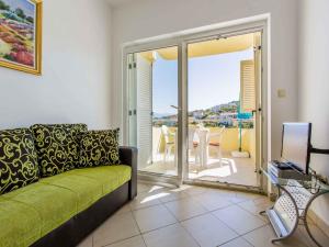 Apartment in Vrbnik - Insel Krk 13615