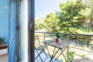 Saranda Charm 5 1BR Ap w Kitchen & Parking