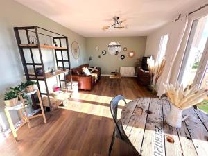 Le Cosy Lily - Lumineux appartement de 2 chambres et balcons situé au calme, à 10 min de Versailles