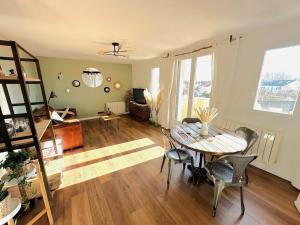 Le Cosy Lily - Lumineux appartement de 2 chambres et balcons situé au calme, à 10 min de Versailles