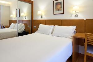 Single Room room in Senator Granada Spa Hotel