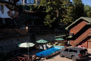 ZimaSnow Ski & Spa Club