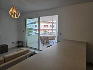 LEcrin Urbain Port Marianne Terrasse Parking Parc expo Arena