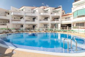 Oasis Diamente - heated pool