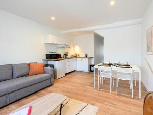 Appartements La Pause Boheme Deco boisee en Centre Bourg : photos des chambres