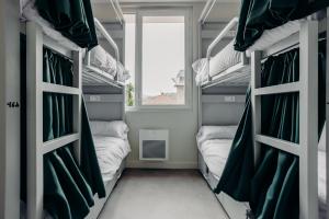 Hostel Demain cest loin