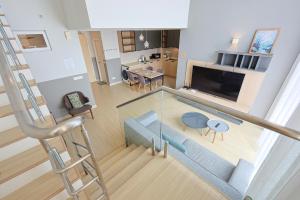 Windmill Upon Hills Premier Suite by QHome
