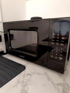 SUITEHOME Comfort Apartment near the Beach