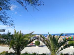 SUITEHOME Comfort Apartment near the Beach