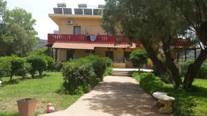 Rooms Leonidas Chania Greece