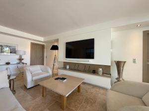 Villa Queen of South