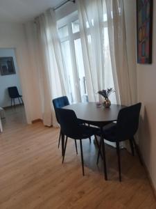 Cozy apartment on Shevchenko Avenue