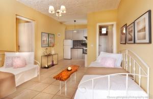 Apartment with Sea View room in Heos Accommodation