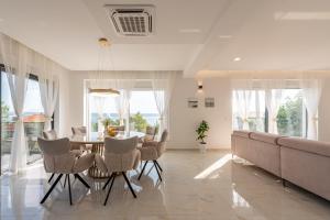 Seaview Villa A`More with heated pool