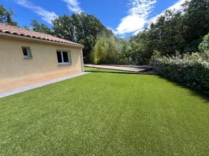 Villas Villa 4 chambres recente avec piscine et Jardin : photos des chambres