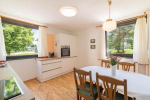Kranjska gora balcony apartment 