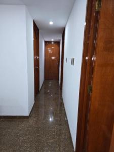 Moderno dpto en 1er piso con patio, terraza y cochera