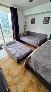 36th Floor Brickell Suite with City Skyline and Bay Views