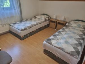 Sunflower Apartment, Napraforgóapartman