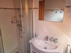 Sunflower Apartment, Napraforgóapartman