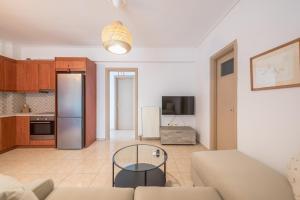 2BR Escape by Attiki Metro