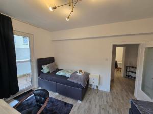 Apartment in Krefeld City with Balcony