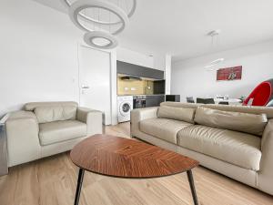 Appartements Appartement moderne avec terrasse et vue mer : photos des chambres